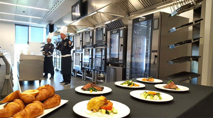 Chọn mua lò nướng đối lưu loại nào tốt và phù hợp ?