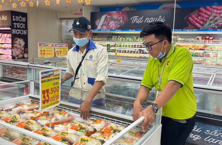 Nhan-vien-giao-hang-tai-bigc