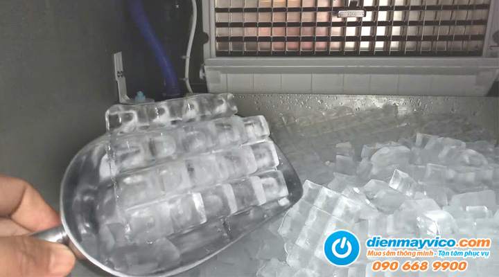 Bên trong của Máy làm đá Happys HW-IMS060 60kg/ngày